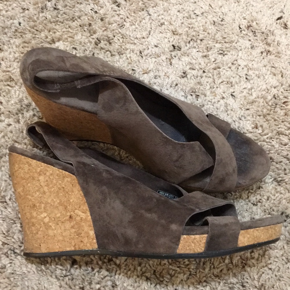 Ugg sandal